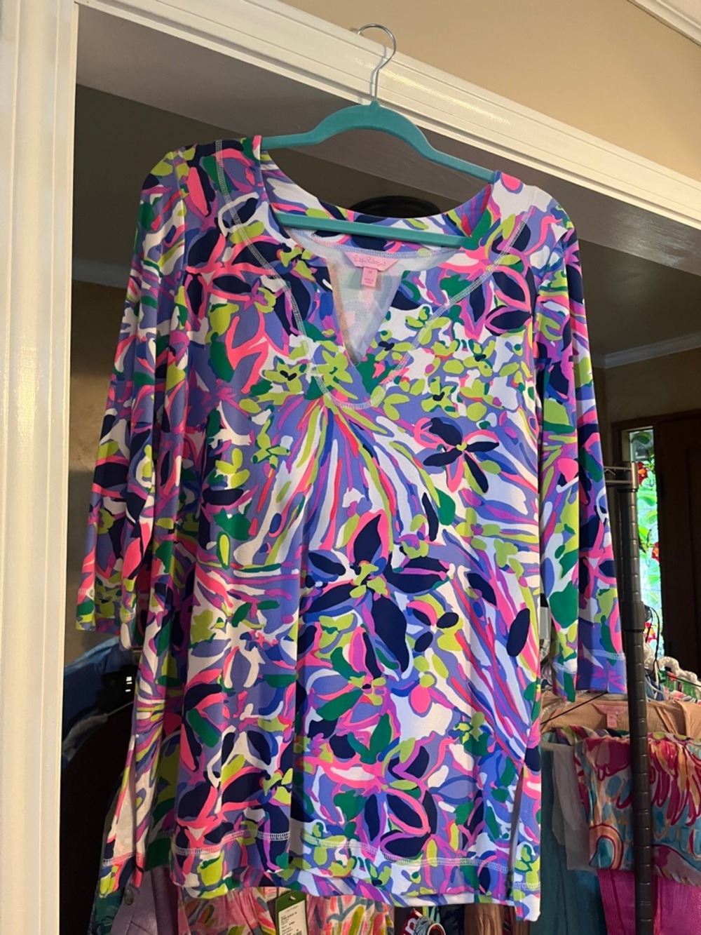 Vibrant Floral Print Women's Top in Multicolor